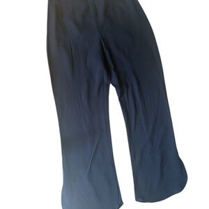 Prada Black and White Label size 44

Never worn